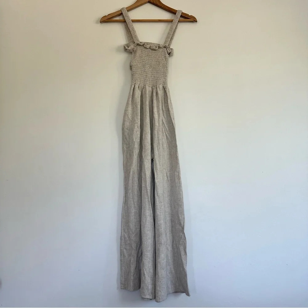 TopShop Jumpsuit wide leg open back size: 0